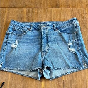 Old Navy Women's OG Straight Distressed Light Blue Jean Shorts
